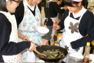 高校1年生・家庭科「調理実習」
