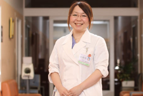 帝京大学医学部附属　溝口病院　皮膚科医　長谷　翠さん[22回卒業生]
